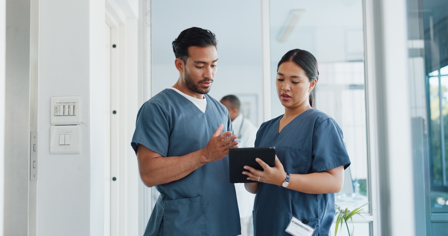 Medical,Advice,,Help,And,Doctors,With,A,Tablet,For,Healthcare,